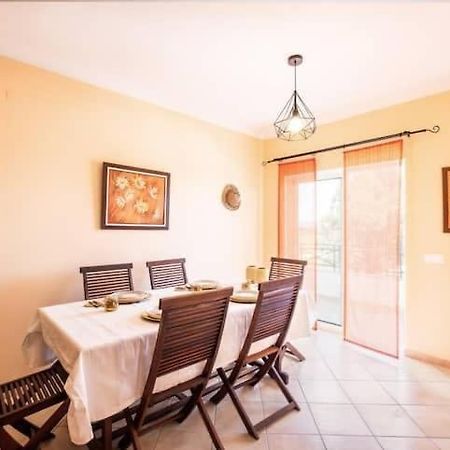 Apartment Alfarmar - Pool, Beach Only A Few Minutes Away Albufeira Extérieur photo