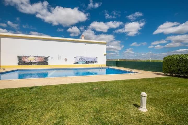 Apartment Alfarmar - Pool, Beach Only A Few Minutes Away Albufeira Extérieur photo